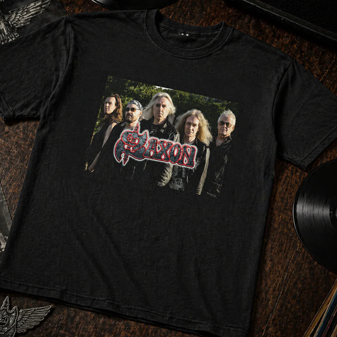 Camiseta Algodon Saxon Band Poster - Image 3